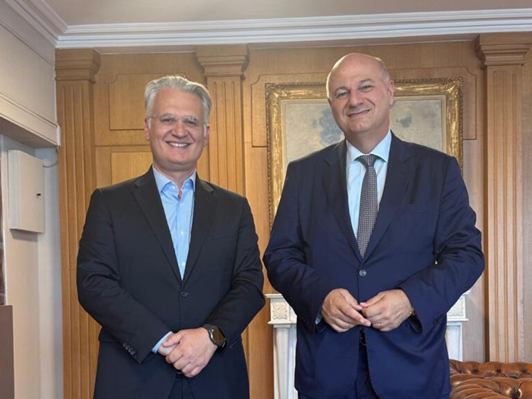 Αρδευτικά έργα και στήριξη του πρωτογενούς τομέα στο επίκεντρο της συνάντησης του Περιφερειάρχη Πελοποννήσου με τον Υπουργό Αγροτικής Ανάπτυξης και Τροφίμων