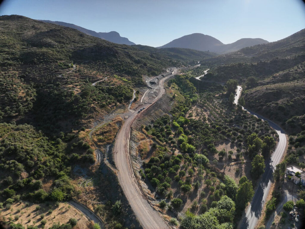 Αυτοψία του Περιφερειάρχη Δημήτρη Πτωχού σε δύο παρεμβάσεις-κλειδιά: Γύθειο – Αρεόπολη – Γερολιμένας & Χάνια – Μονεμβασιά