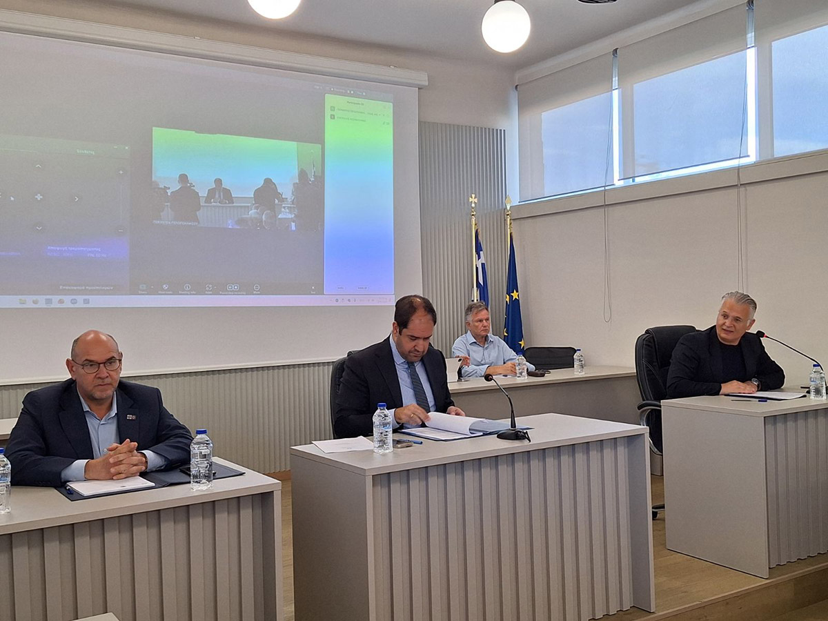 Ευρεία σύσκεψη υπό τον Υπουργό Πολιτικής Προστασίας Γιάννη Κεφαλογιάννη στην Τρίπολη – Δημήτρης Πτωχός: «Η προετοιμασία και η συνεννόηση μετατρέπουν τη συνεργασία σε αποτέλεσμα»