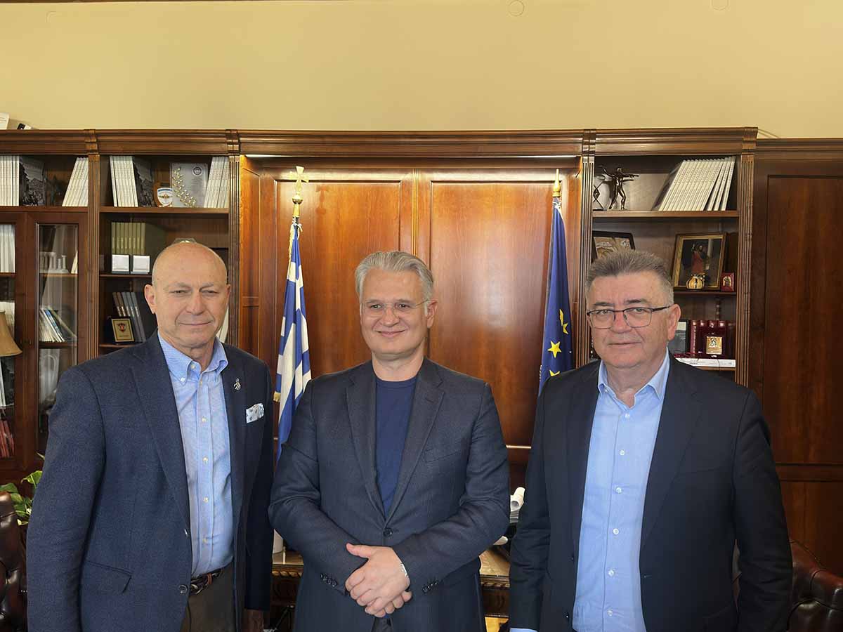 Σύσκεψη εργασίας υπό τον Περιφερειάρχη Πελοποννήσου στην Π.Ε. Κορινθίας για έργα Βιώσιμης Αστικής Ανάπτυξης ύψους 25,3 εκατ. ευρώ σε Κόρινθο και Λουτράκι