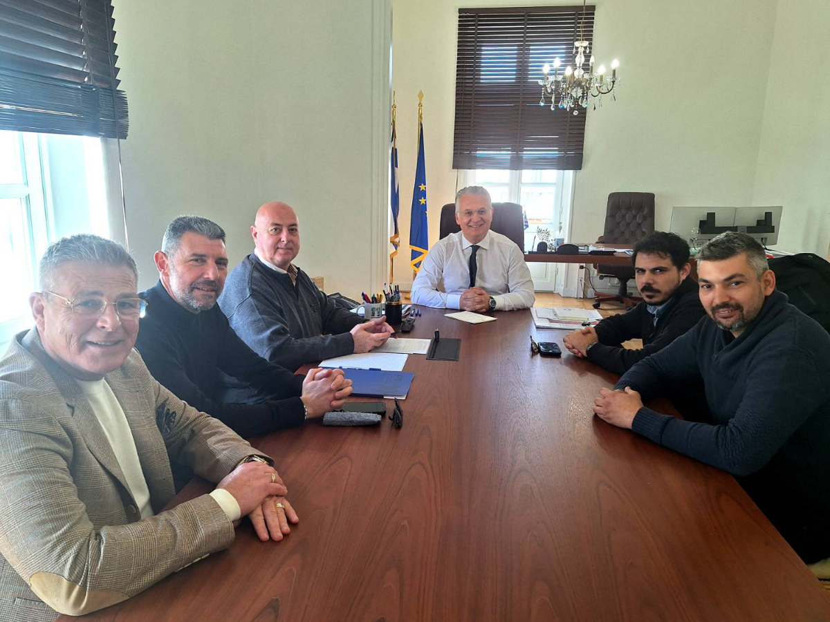 Συνάντηση του Περιφερειάρχη Δημήτρη Πτωχού με την ΠΟΕΕ με επίκεντρο νέο πρόγραμμα ενίσχυσης