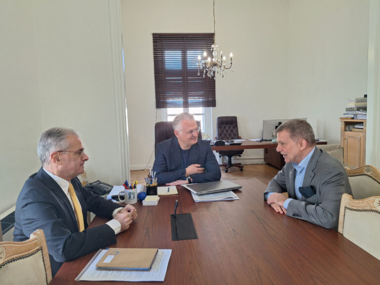 Από τον ευρωπαϊκό σχεδιασμό στην τοπική ανάπτυξη | Συνάντηση του Περιφερειάρχη Δημήτρη Πτωχού με τον Διευθυντή της DG REGIO Nicola De Michelis