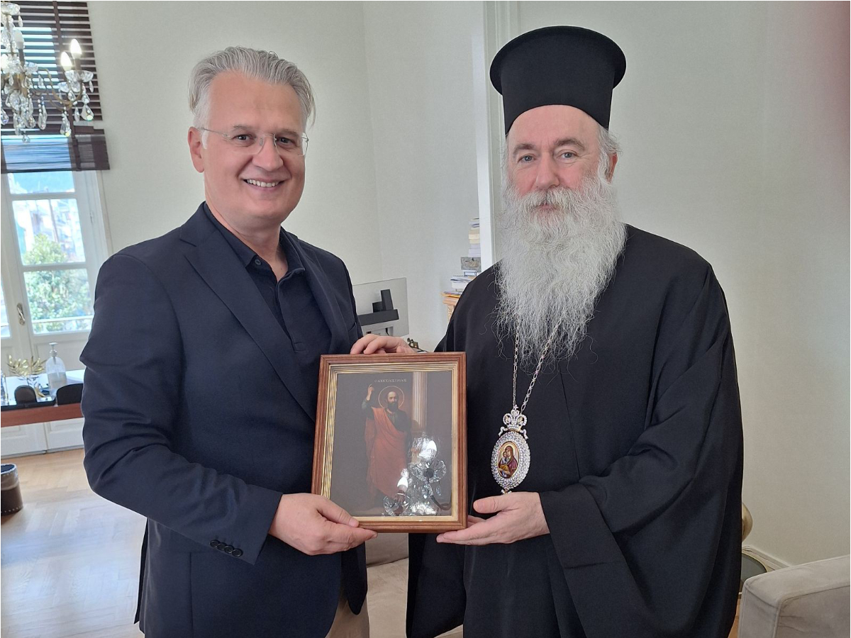 Συνάντηση Περιφερειάρχη με τον Μητροπολίτη Κορίνθου κ. Παύλο-Σταθερή συνεργασία με προτεραιότητα την κοινωνία