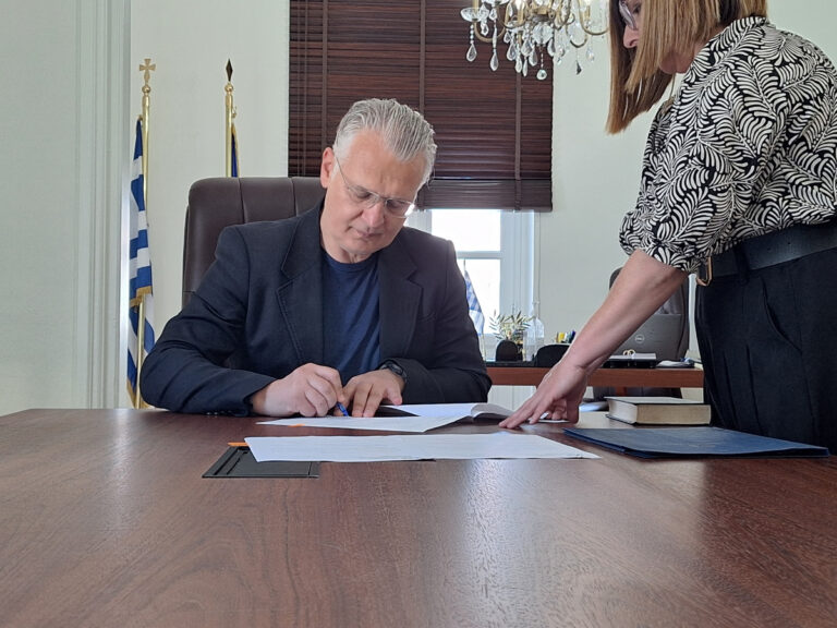 Μεγάλη παρέμβαση για την αποκατάσταση και επαναλειτουργία του Αρχαιολογικού Μουσείου Άστρους με την υπογραφή του Περιφερειάρχη Δημήτρη Πτωχού