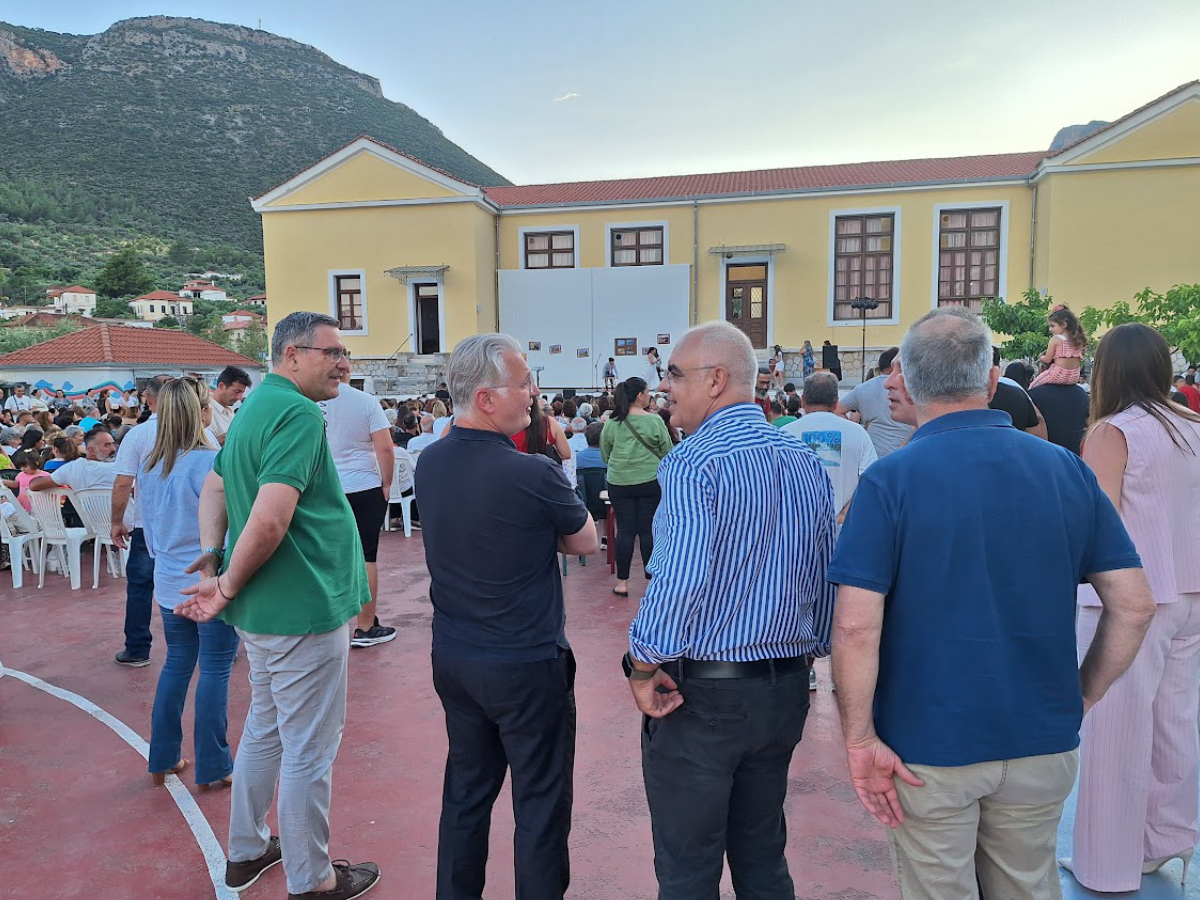 Η Περιφέρεια Πελοποννήσου επενδύει στην ανάδειξη του Βράχου Λεωνιδίου με σύγχρονο αρχιτεκτονικό φωτισμό